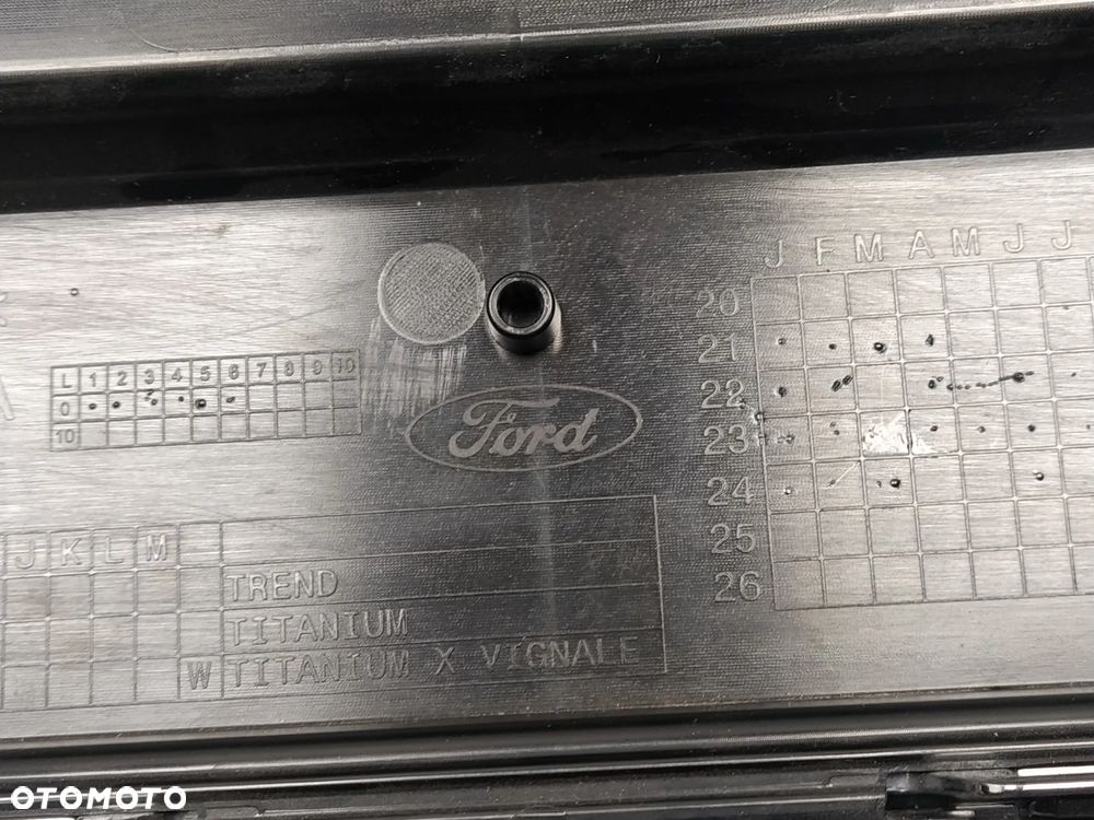FORD FIESTA MK8 GRILL ATRAPA CHŁODNICY CHROM ZNACZEK KOMPLETNY ORYGINAŁ - 13