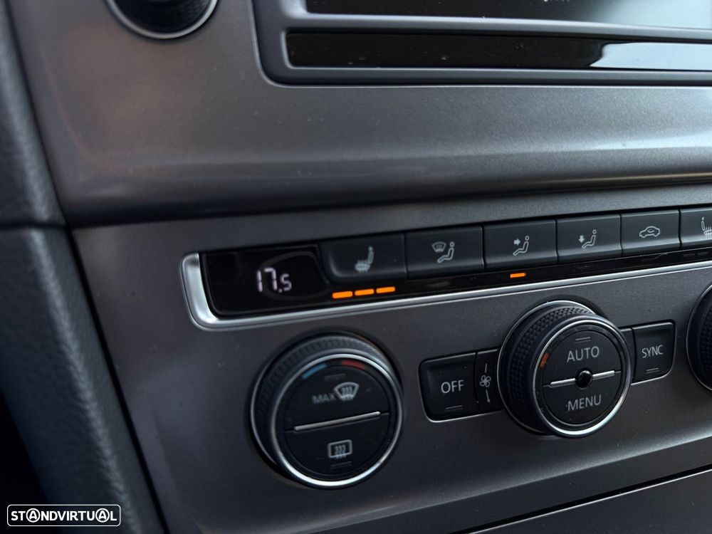 VW Golf 2.0 TDI Highline - 35