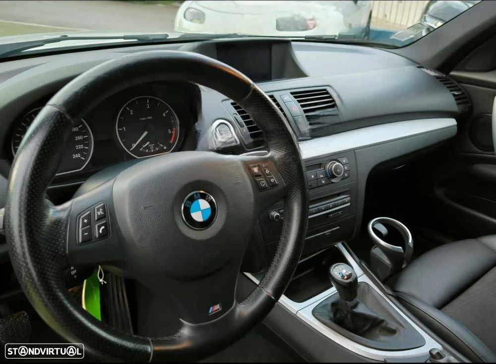 BMW 118 d Pack M - 5