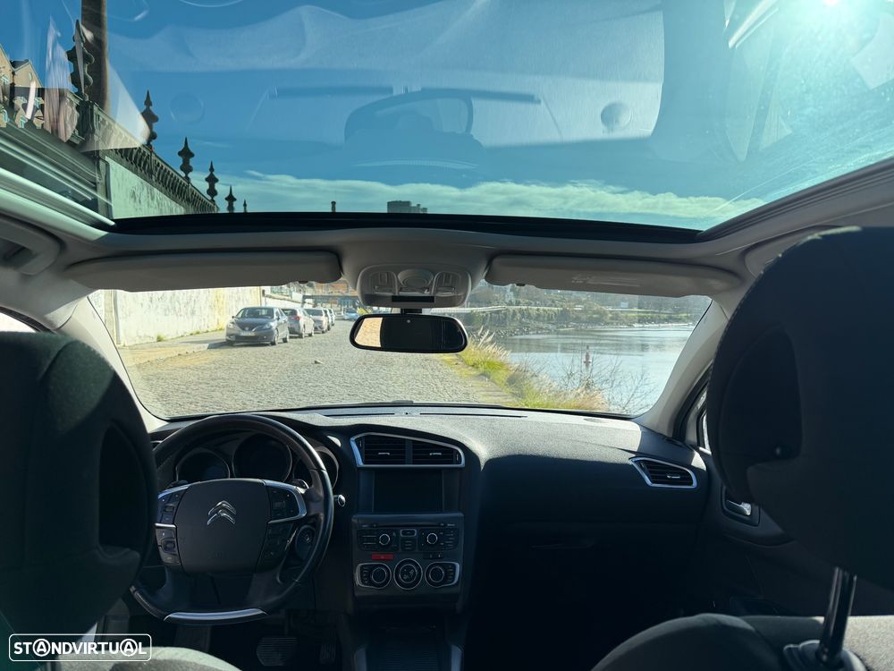 Citroën C4 e-HDi 115 ETG6 Exclusive - 5