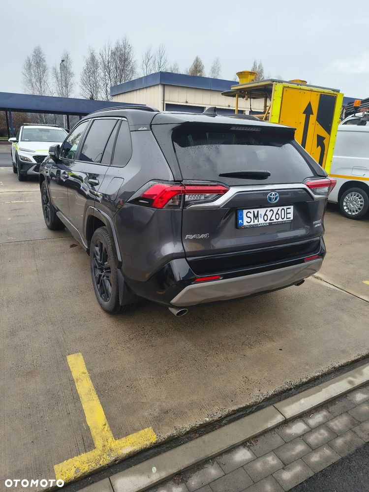 Toyota RAV4 - 4