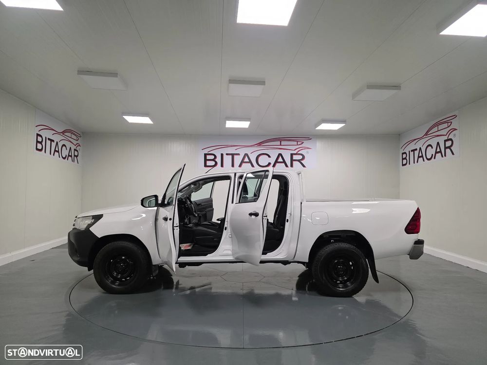 Toyota HILUX  2.4 D-4D 2WD CD - 30