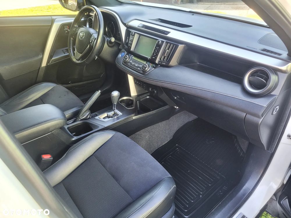 Toyota RAV4 Hybrid Prestige 4x4 - 26