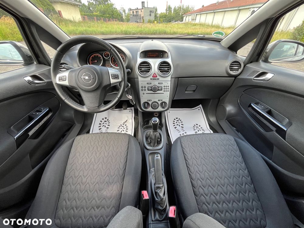 Opel Corsa 1.2 16V Innovation 110 Jahre - 17