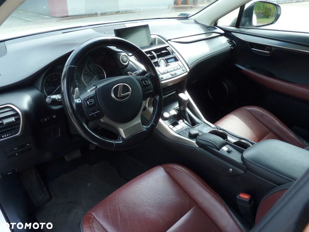Lexus NX 200t Comfort AWD - 13