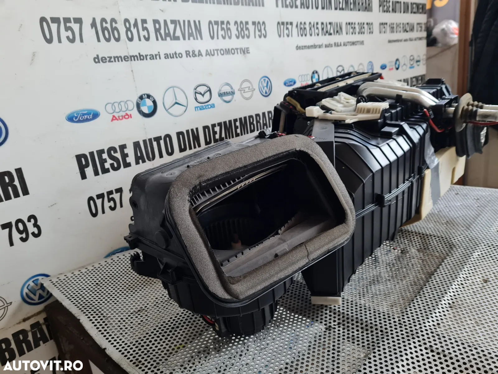 Carcasa Aeroterma Audi A5 2.0 Tdi Euro 5 Motor CJC Cutie Automata NYM An 2012-2013-2014-2015 Volan - 4