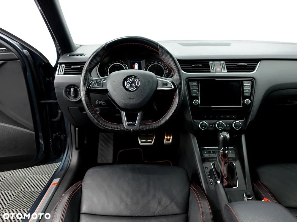 Skoda Octavia 2.0 TDI 4x4 RS Challenge DSG - 6