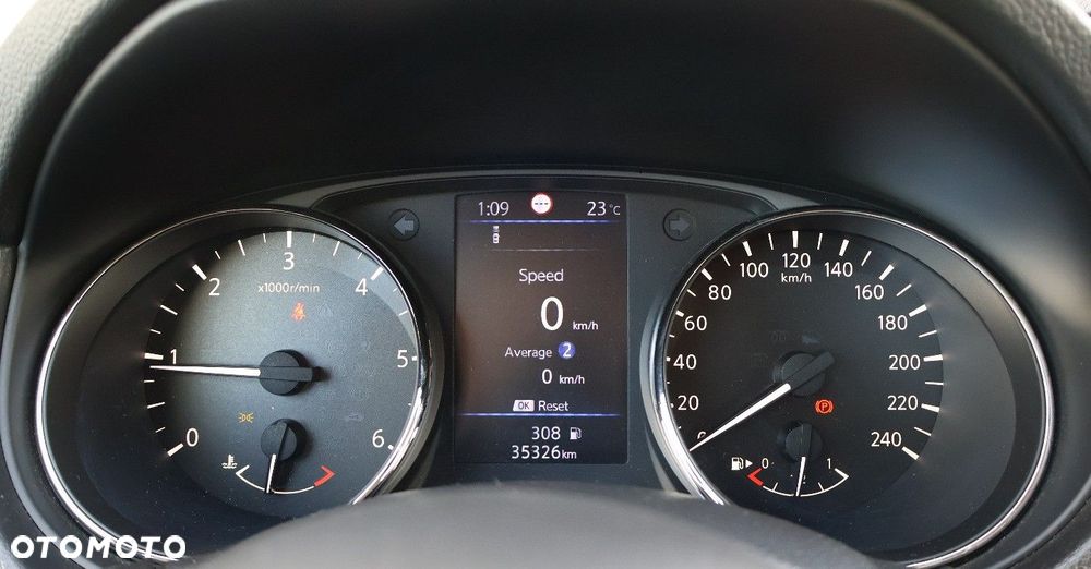 Nissan X-Trail - 25