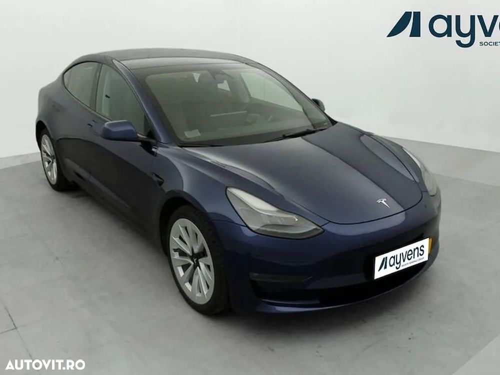 Tesla Model 3 Langstreckenbatterie Allradantrieb Dual Motor - 8