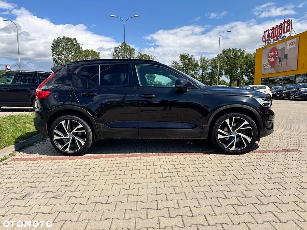 Volvo XC 40 T5 AWD R-Design - 4
