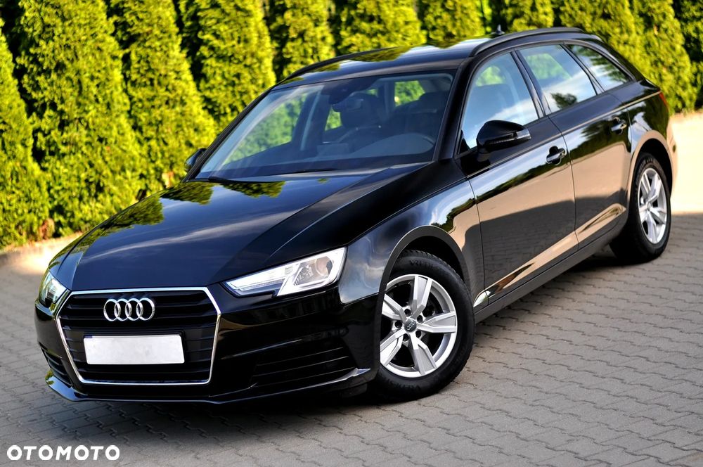 Audi A4 Avant 2.0 TDI Design - 9