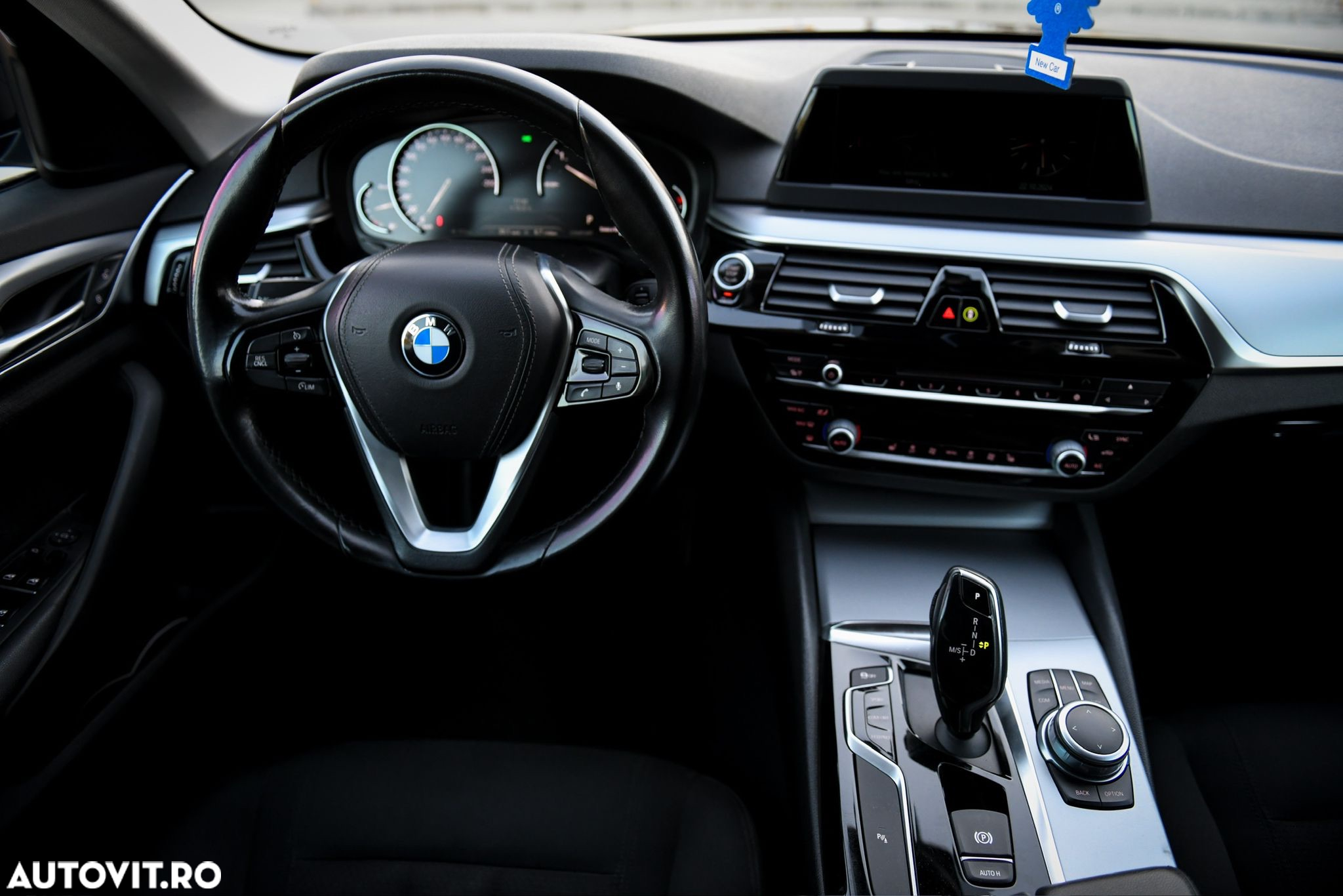 BMW Seria 5 520d AT - 9