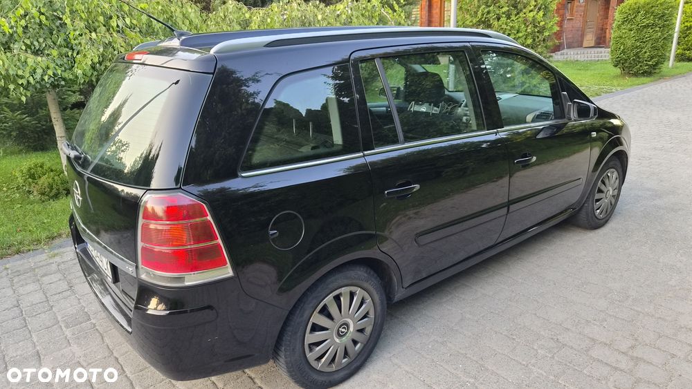 Opel Zafira - 4