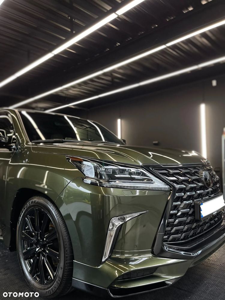Lexus LX 570 Omotenashi - 2