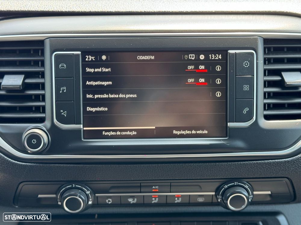 Opel Vivaro 1.5 CDTi L3H1 Essentia Inc - 25