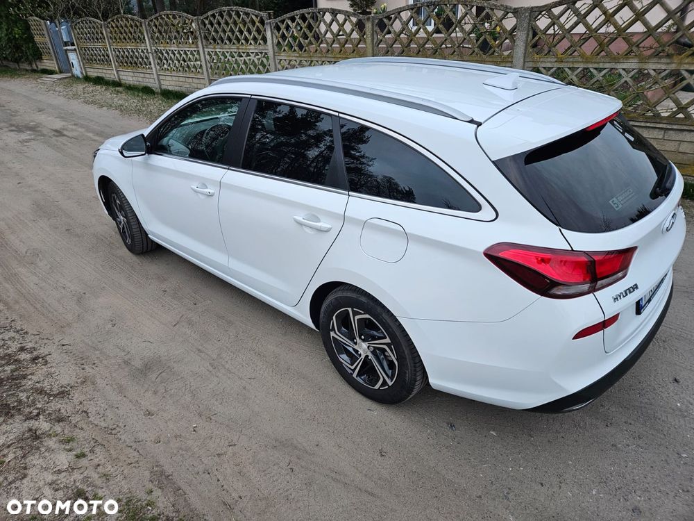 Hyundai i30 1.5 DPI Comfort - 1