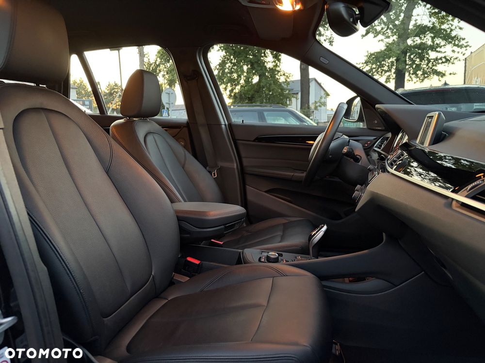 BMW X1 xDrive20i - 23