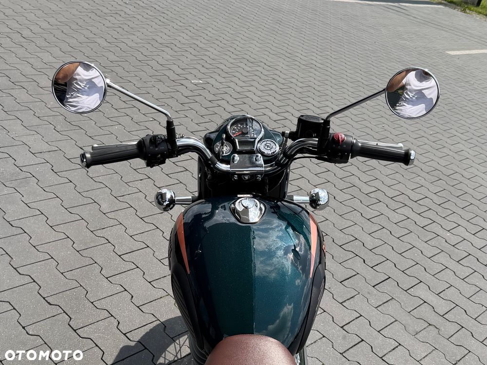 Royal Enfield Classic - 24