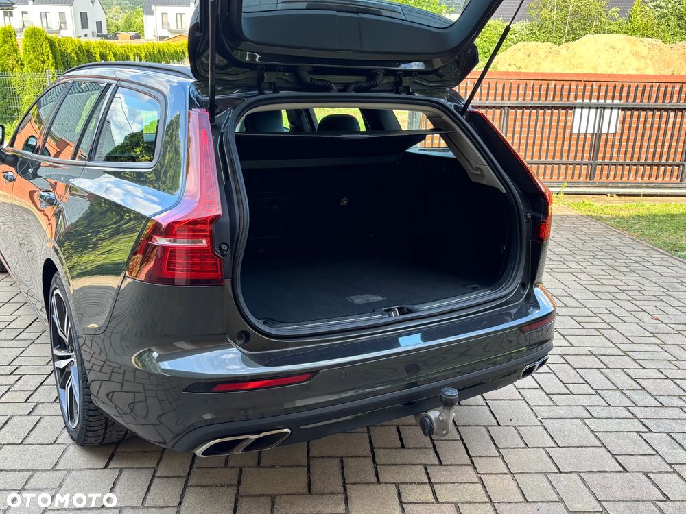 Volvo V60 B3 B DKG Momentum Pro - 10
