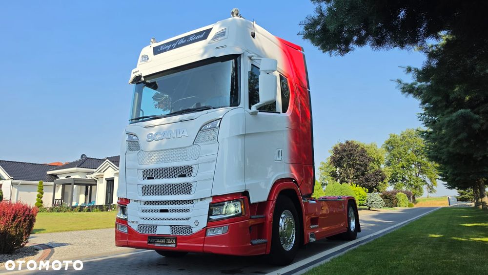 Scania ///V8///S590///2022///RETARDER/// KLIMATYZACJA POSTOJOWA///FULL LED///ALUFELGI///ZABUDOWY MIĘDZYOSIOWE///SKÓRY///WYŚWIETLACZ OBCIĄŻENIA///NAWIGACJA///TV/// STAN BARDZO DOBRY - 9