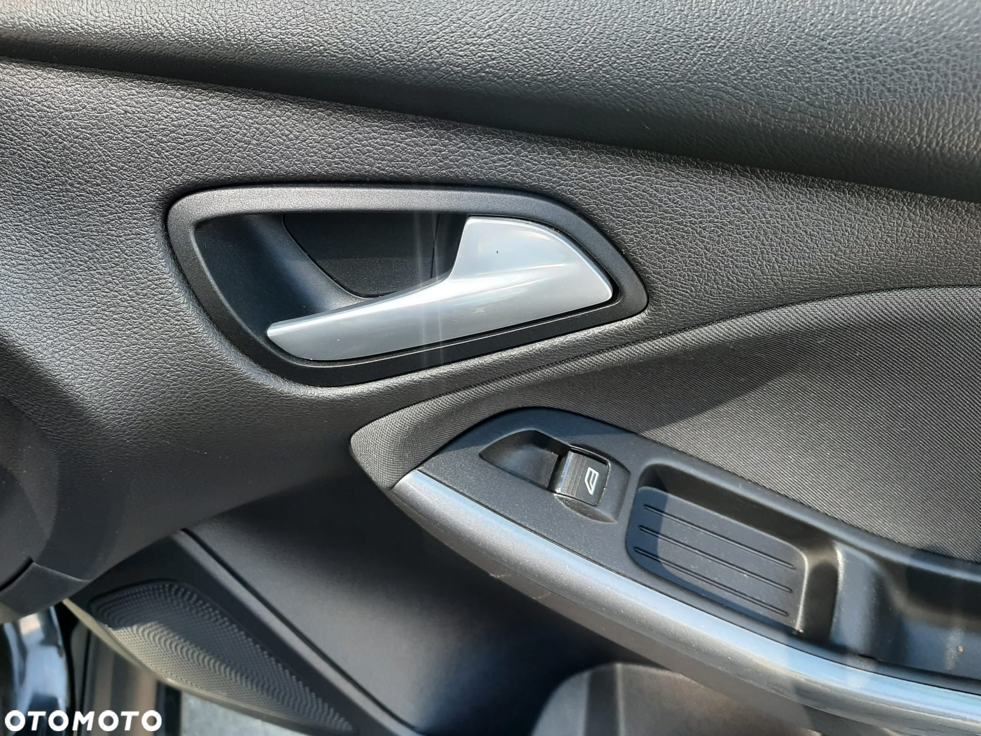 Ford Focus 1.0 EcoBoost Start-Stopp-System TITANIUM X - 24