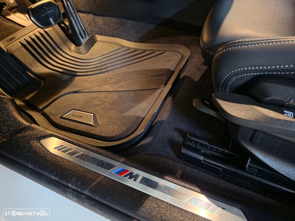 BMW 118 d Pack M Shadow Auto - 18