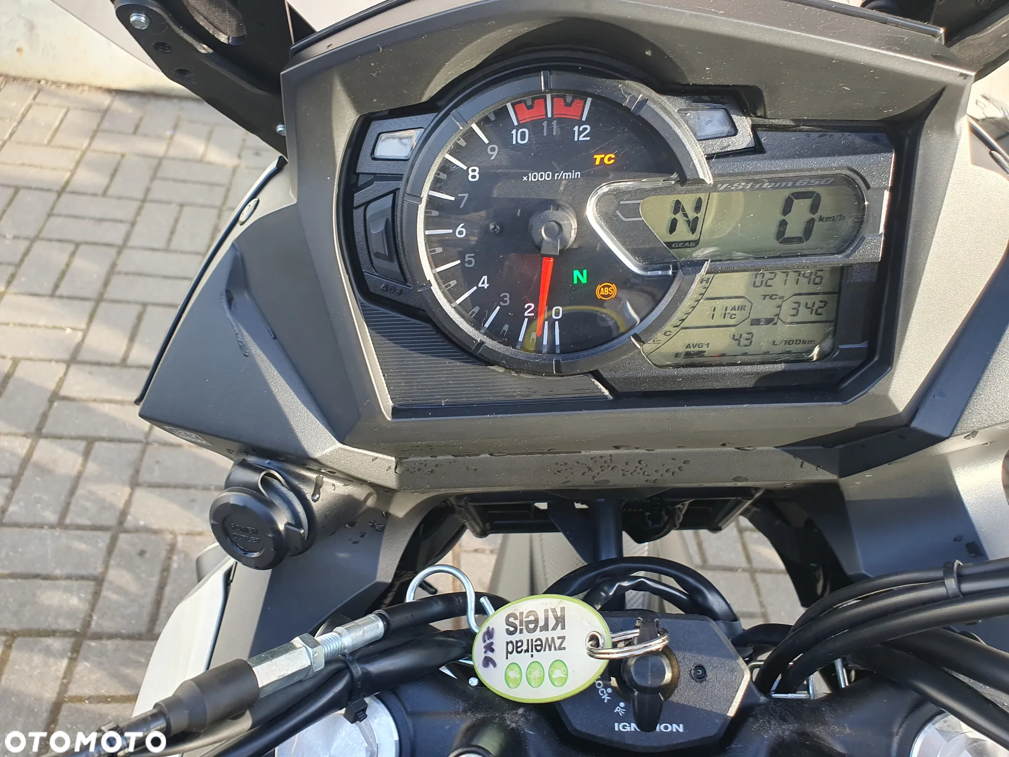 Suzuki V-STROM - 8