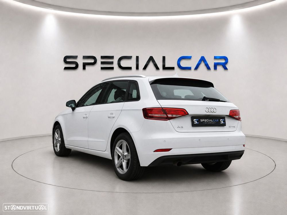 Audi A3 Sportback - 8