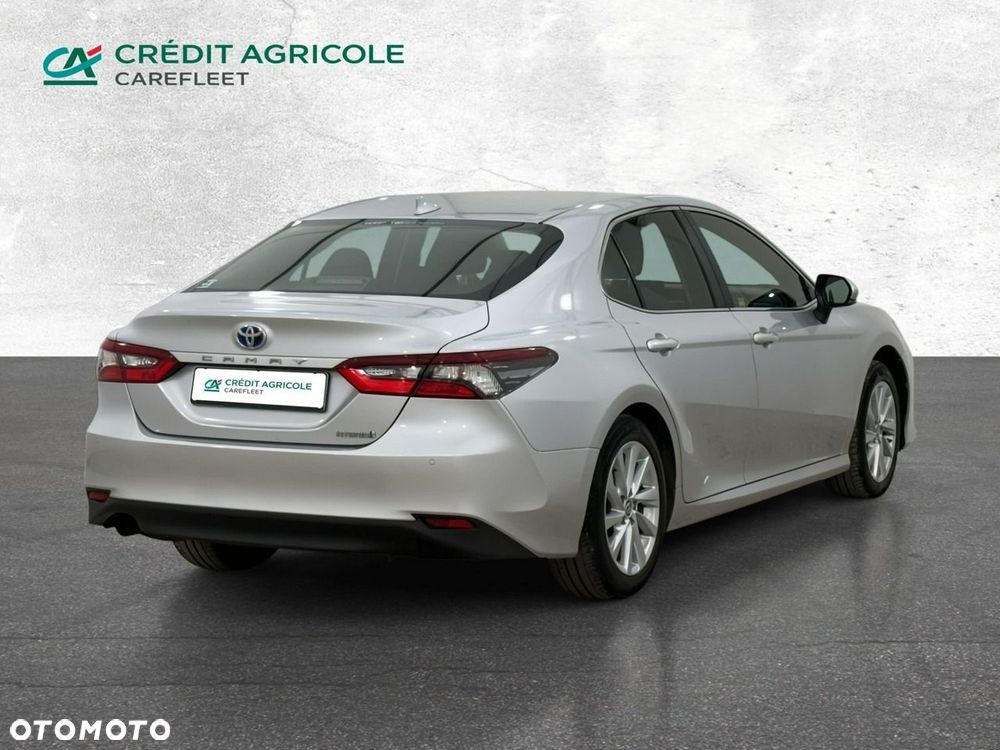 Toyota Camry - 6