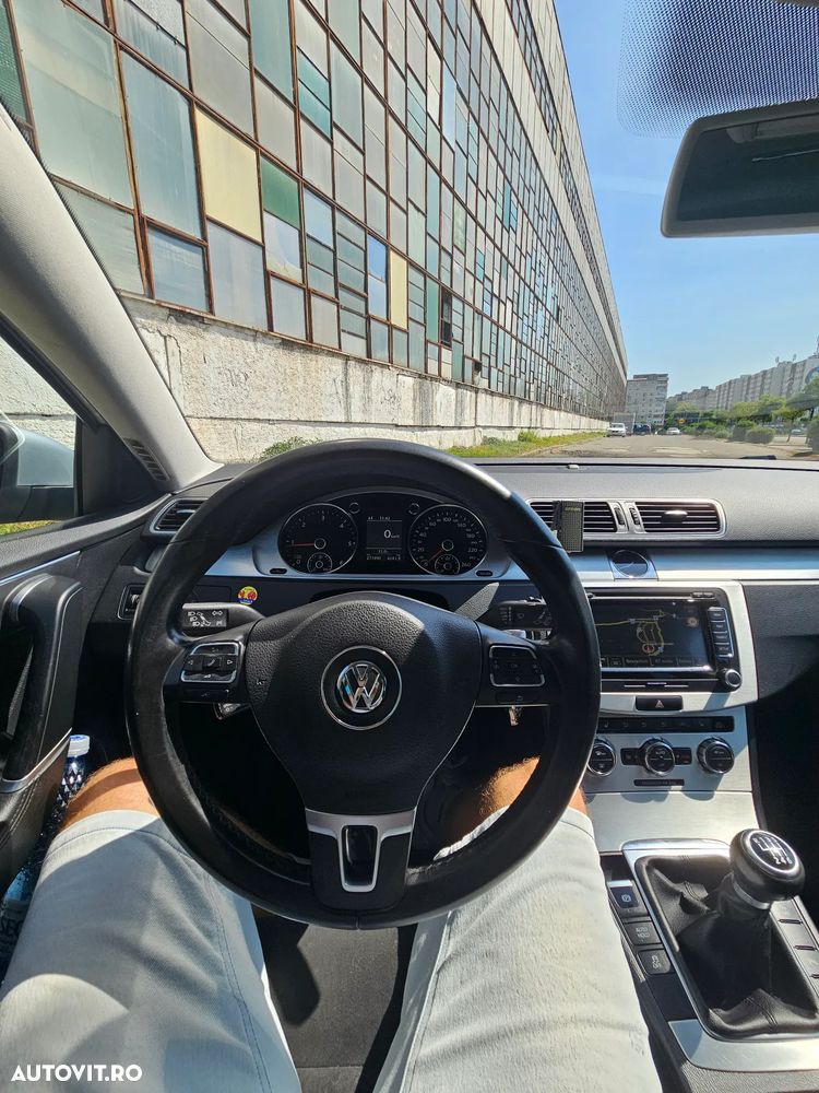 Volkswagen Passat 2.0 TDI Highline - 28