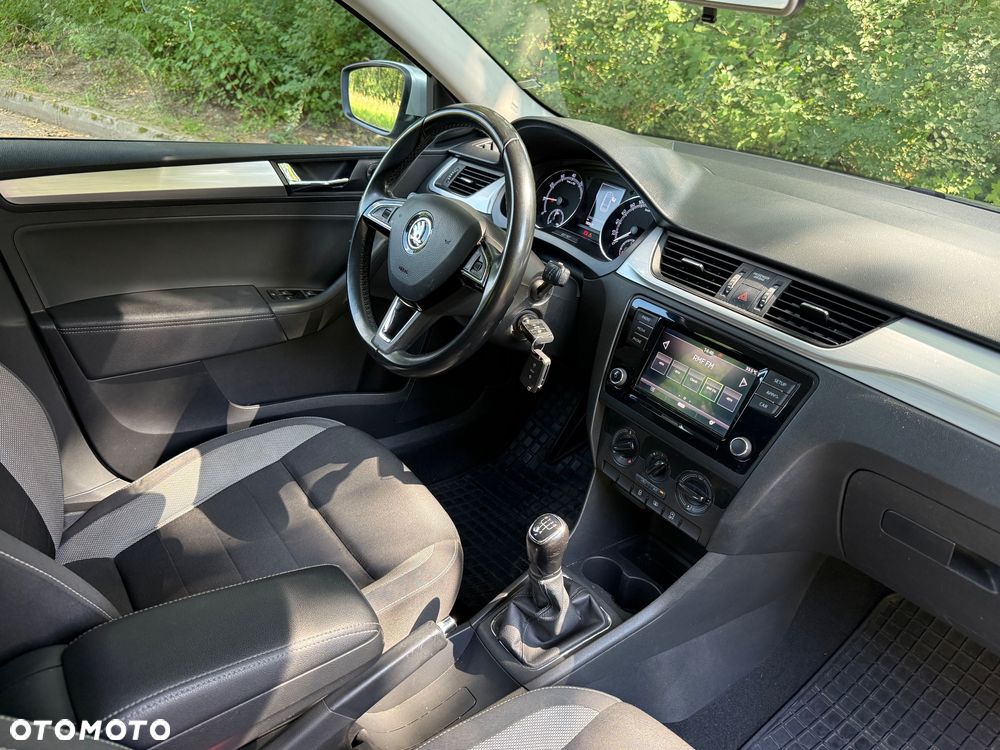 Skoda RAPID 1.0 TSI Ambition - 16