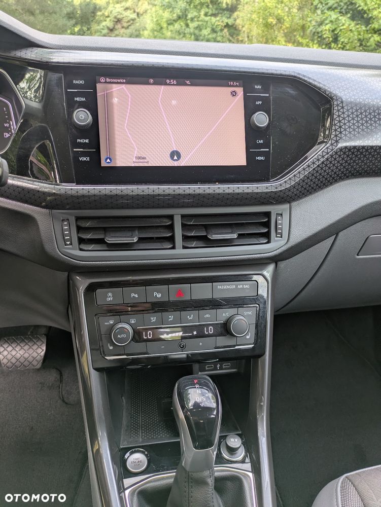 Volkswagen T-Cross - 17