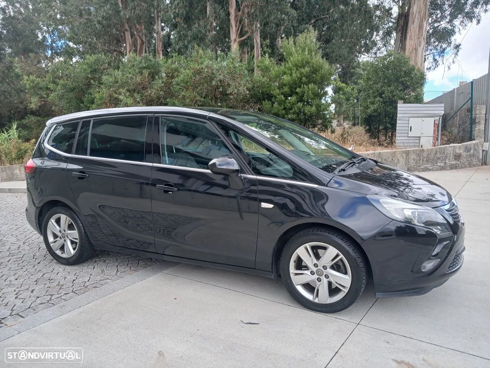 Opel Zafira 1.6 CDTi Executive — fotografia 12
