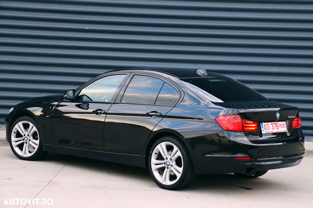 BMW Seria 3 320d Aut. Sport Line - 26
