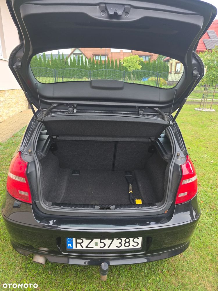 BMW Seria 1 116d - 25