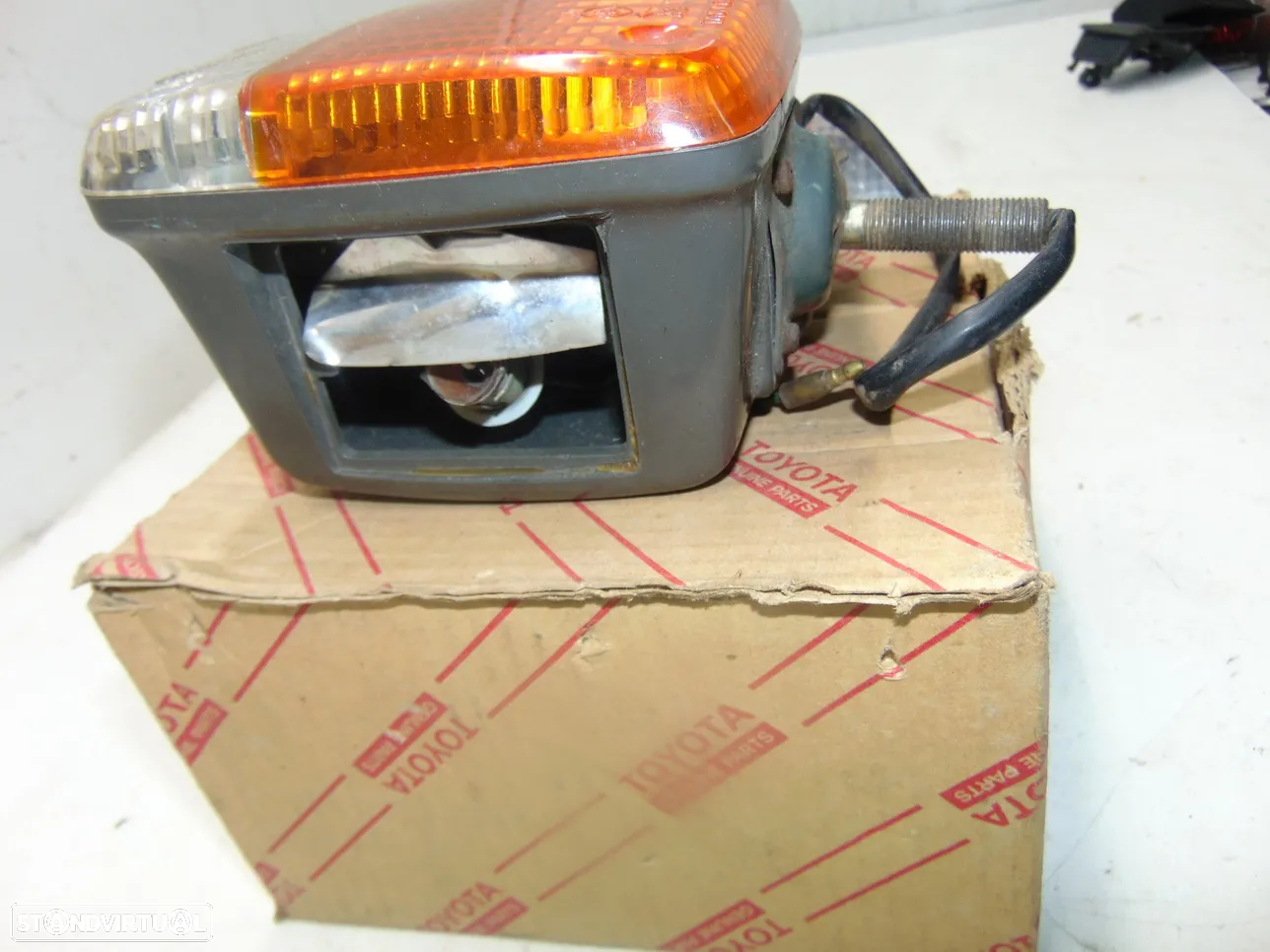 Toyota Land Cruiser BJ40/FJ 40/BJ70 piscas - 12