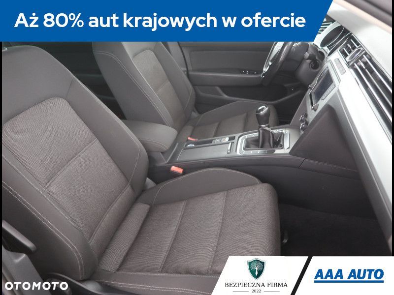 Volkswagen Passat Variant - 10
