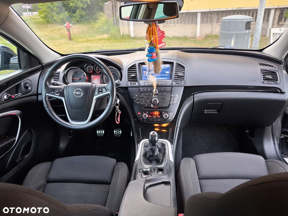 Opel Insignia - 12