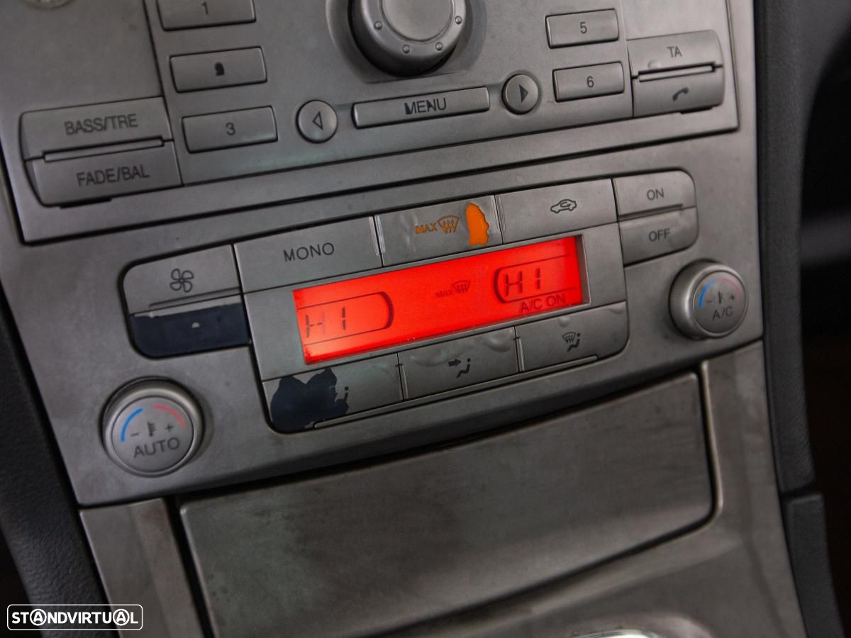 Ford S-Max - 17