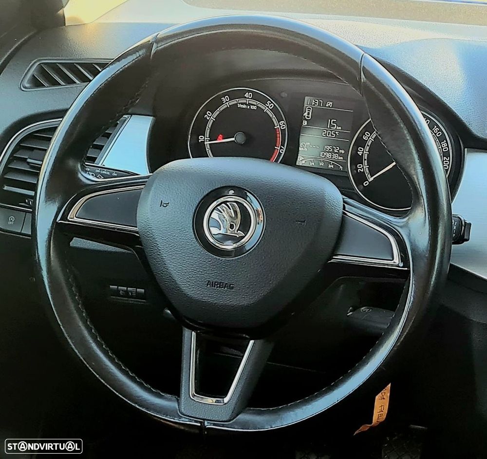 Skoda Fabia 1.0 Active - 8