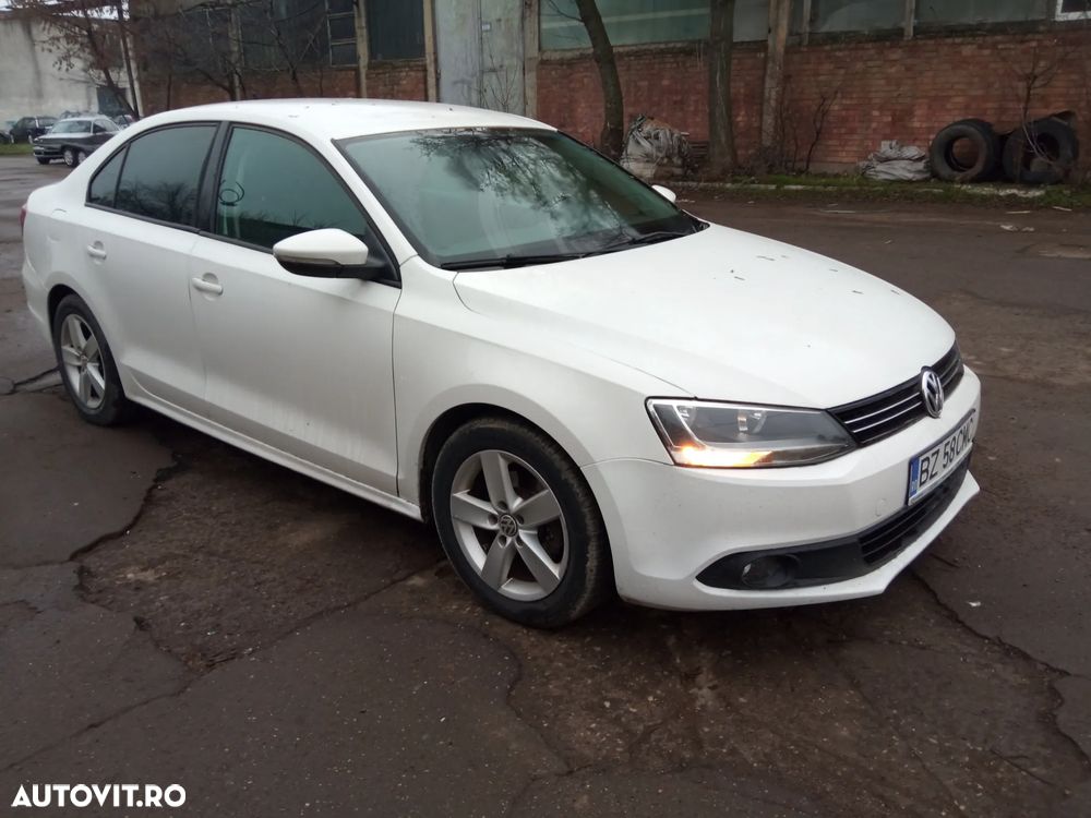 Volkswagen Jetta 1.2 TSI Trendline - 6