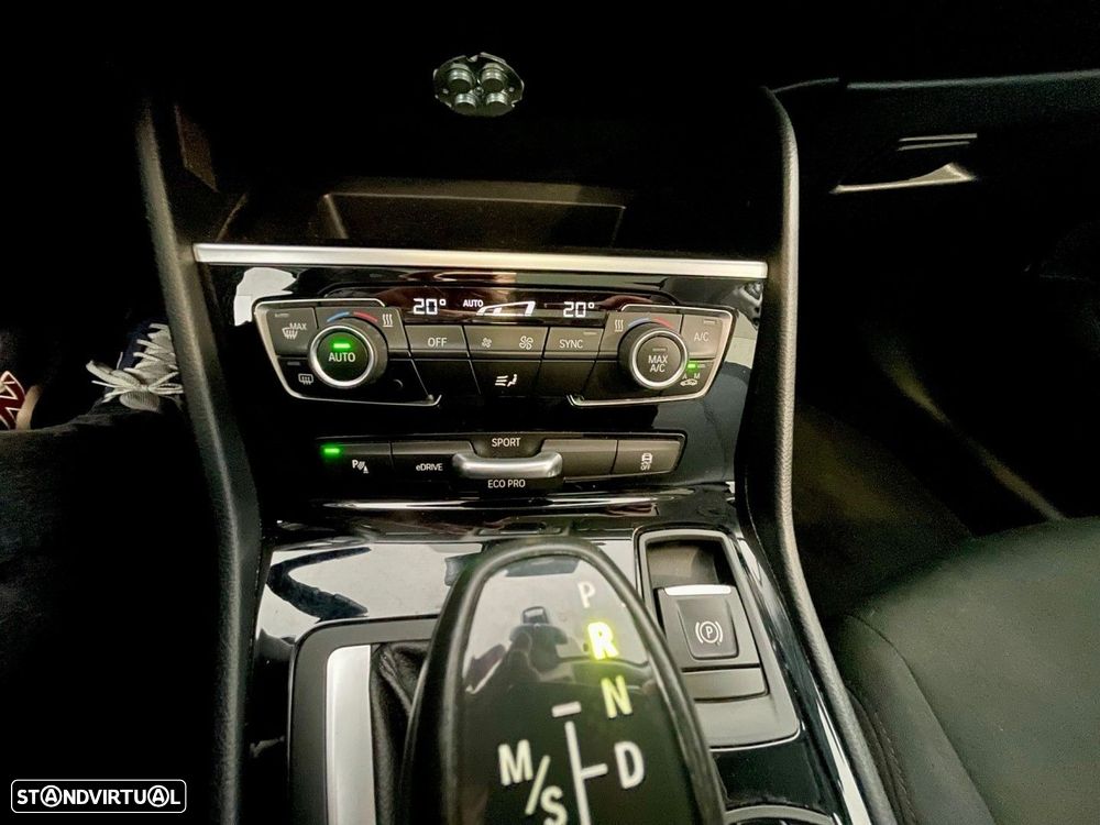 BMW 225xe Active Tourer Line Sport - 24