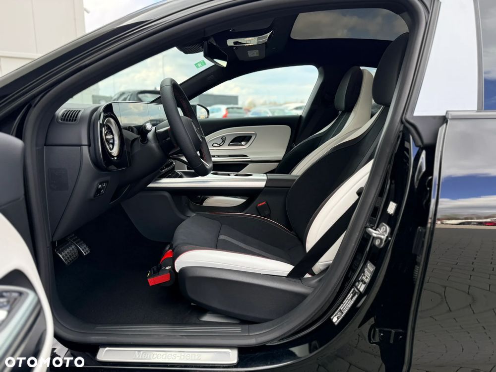 Mercedes-Benz CLA - 19