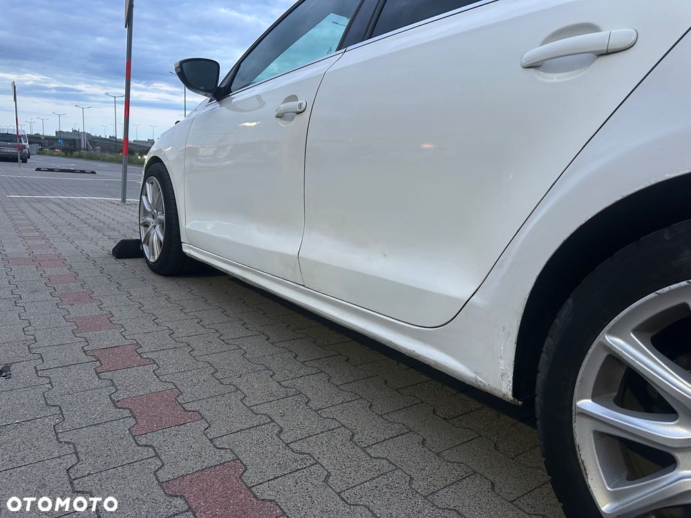 Volkswagen Jetta 2.0 TDI Comfortline - 15