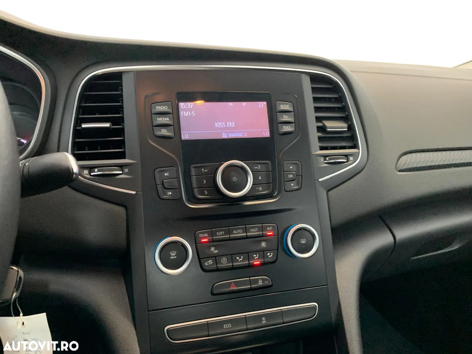 Renault Megane TCe EDC Zen - 15
