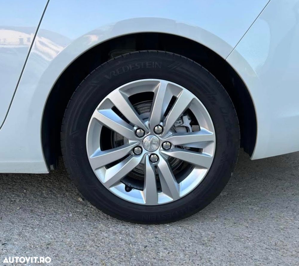 Peugeot 308 e-HDi FAP 115 Stop&Start Allure - 8