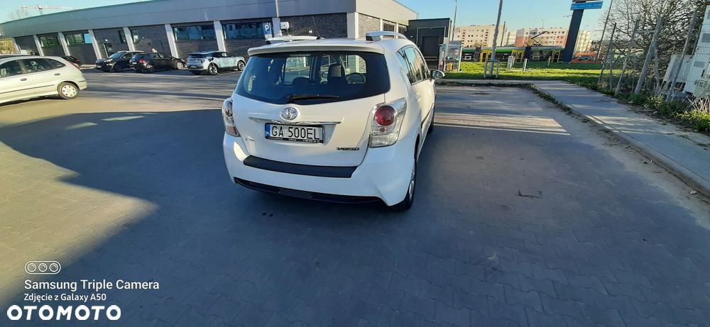 Toyota Verso 1.8 Premium 7os MS - 8