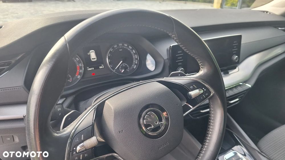 Skoda Octavia 2.0 TDI Ambition DSG - 16