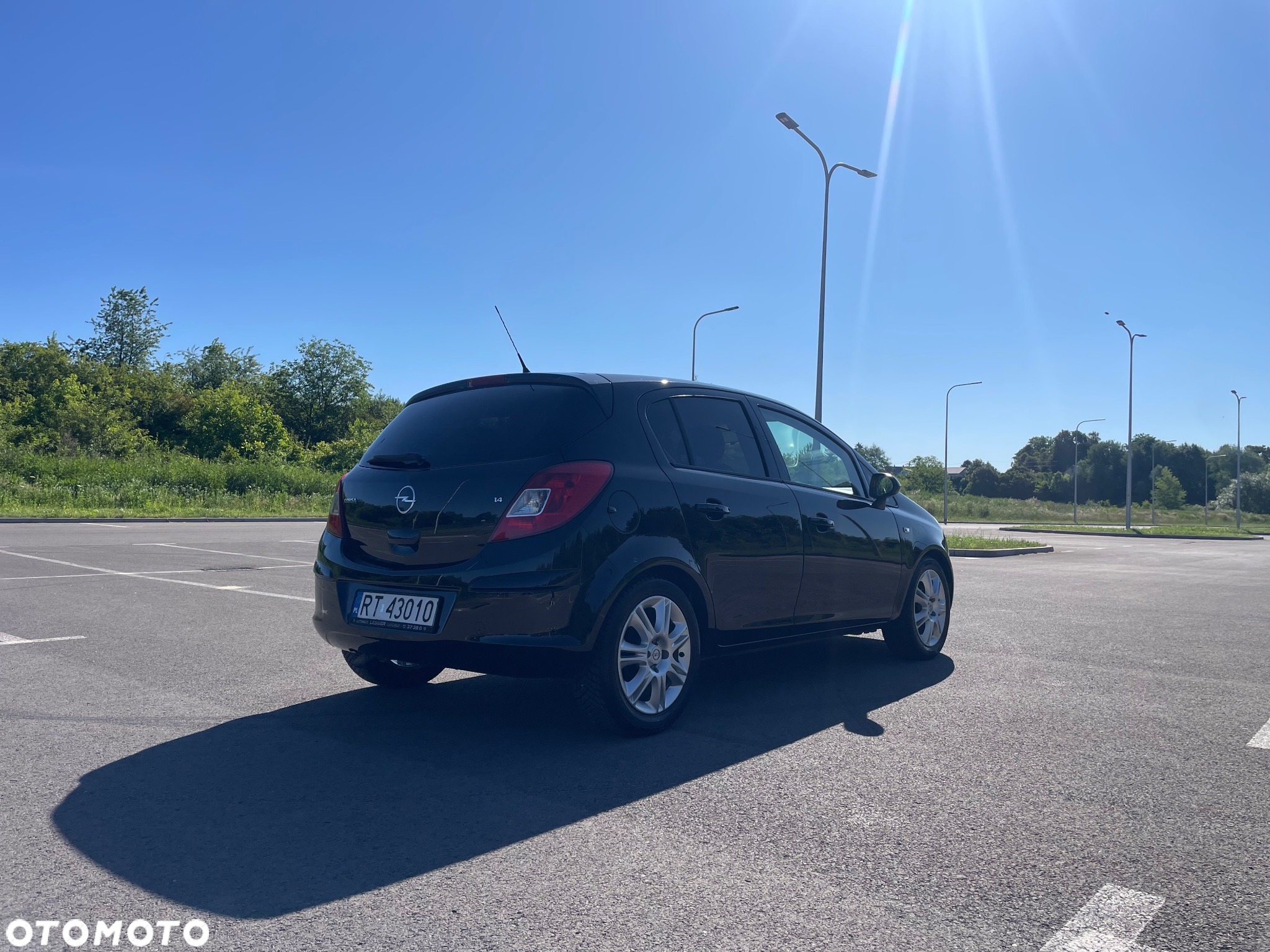 Opel Corsa 1.4 16V Cosmo - 5