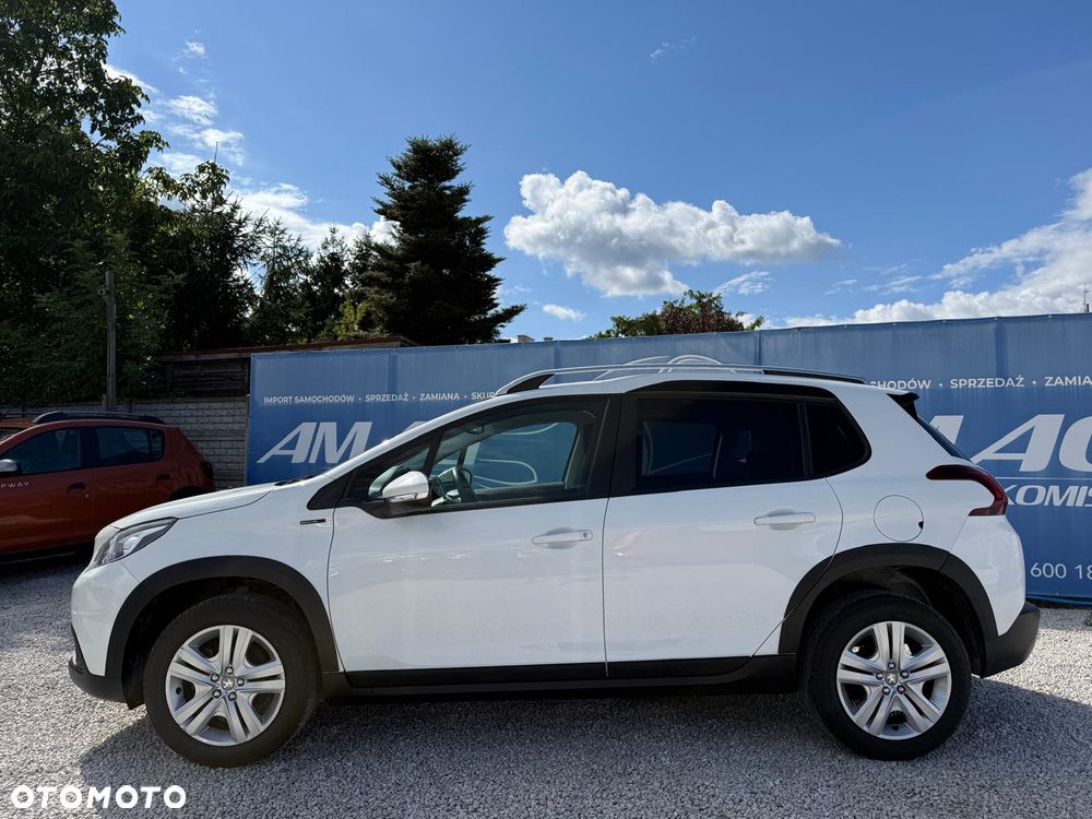 Peugeot 2008 1.2 Pure Tech Active S&S - 9